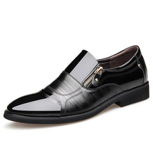 Load image into Gallery viewer, Merkmak Pointed Toe Men Shoes Classic Business Men Formal Leather Shoes