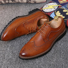 Load image into Gallery viewer, Men&#39;s Dress Shoes Fashion Brogue Floral Pattern Men Formal Shoes