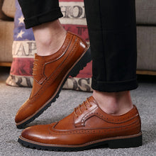 Load image into Gallery viewer, Men&#39;s Dress Shoes Fashion Brogue Floral Pattern Men Formal Shoes